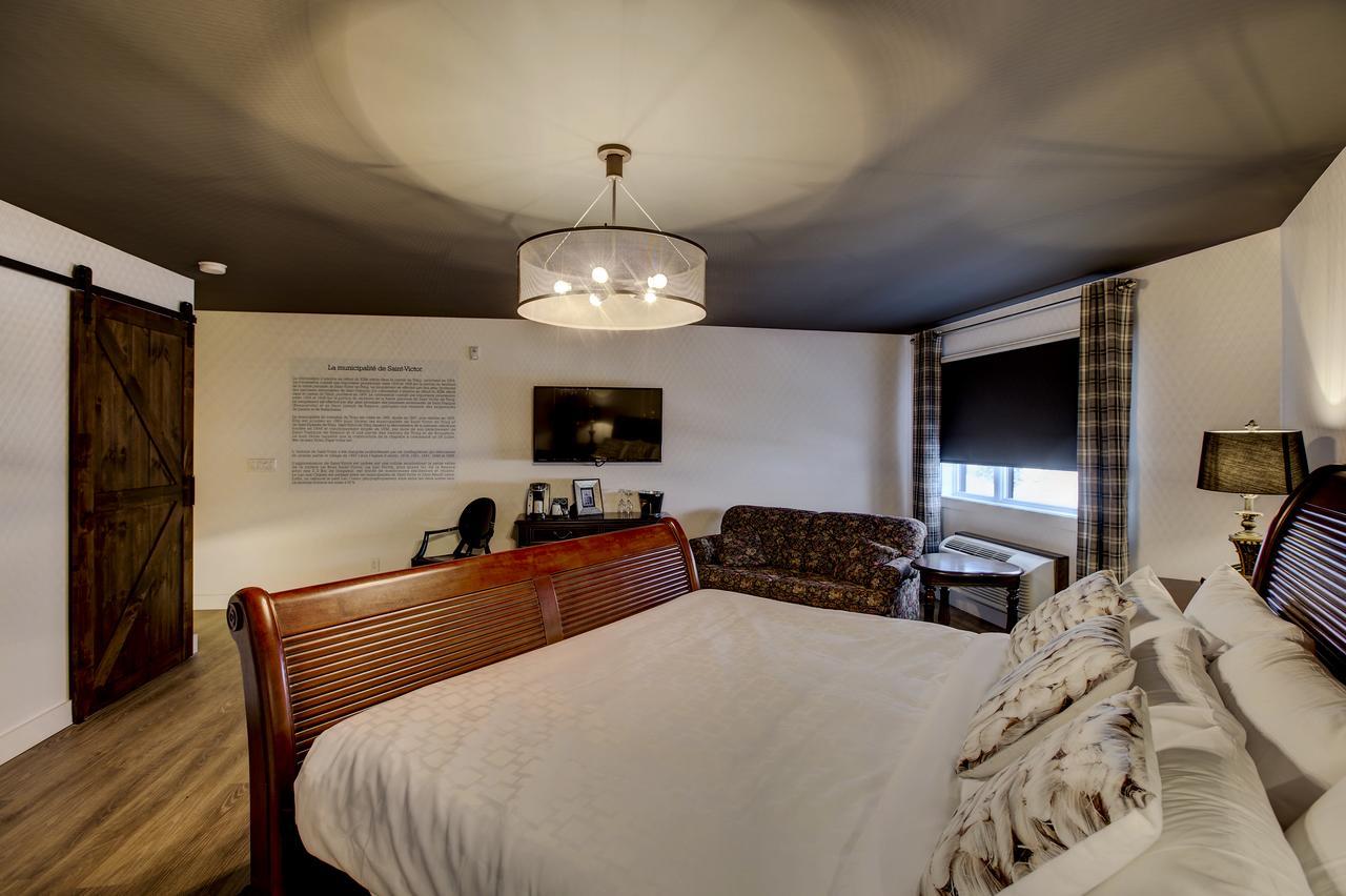 Hotel Historique Et Manoir Route 66 Saint-Victor Экстерьер фото